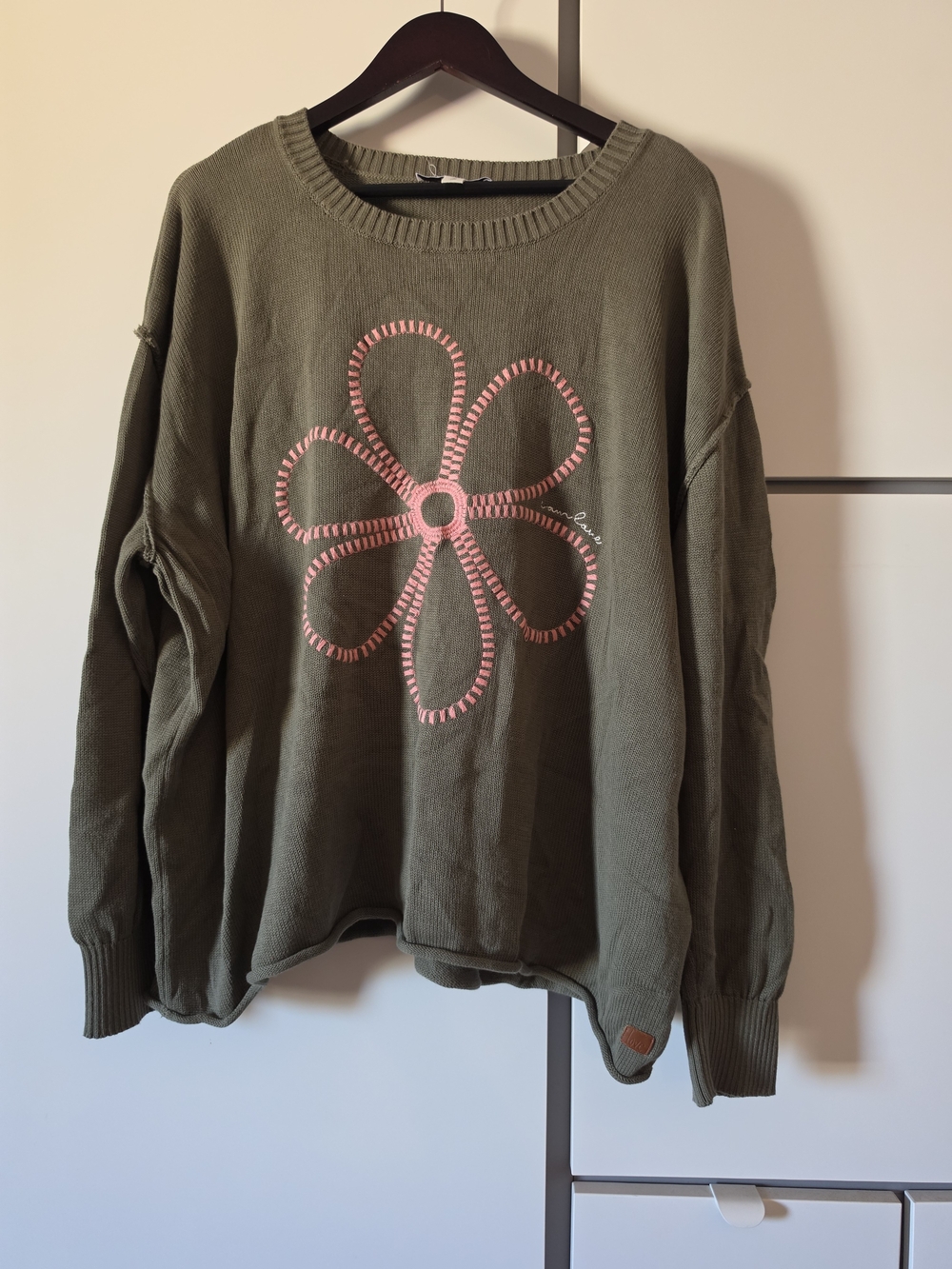 Olive Green Floral Appliqué Women's Sweatshirt
